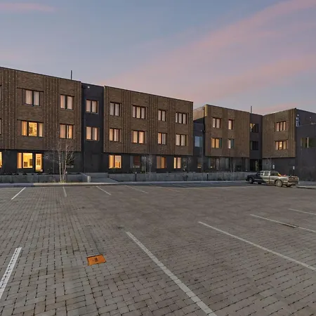Luxury E Nash 1 Bed 1 Bath Rooftop Access Parking 30 Or Days By Skyrun