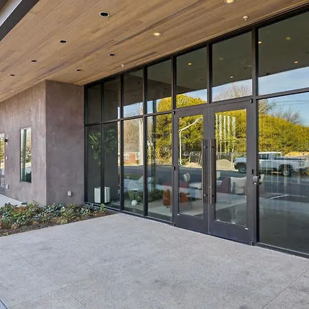 Apartment Luxury E Nash 1 Bed 1 Bath Rooftop Access Parking 30 Or Days By Skyrun