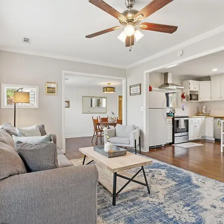 East Family Abode 30 Or Days By Skyrun