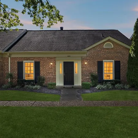 Holiday home Charming Vintage 3 Bedroom Townhome 30 Or Days By Skyrun Nashville