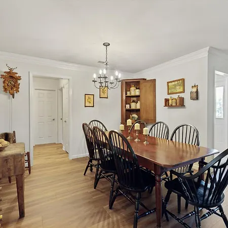 Charming Vintage 3 Bedroom Townhome 30 Or Days By Skyrun Holiday home