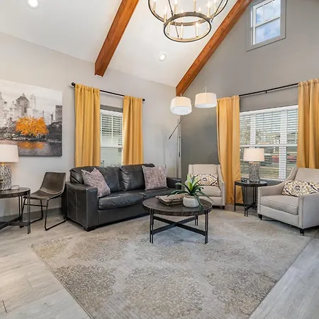 - 1821 Pearl St Holiday home