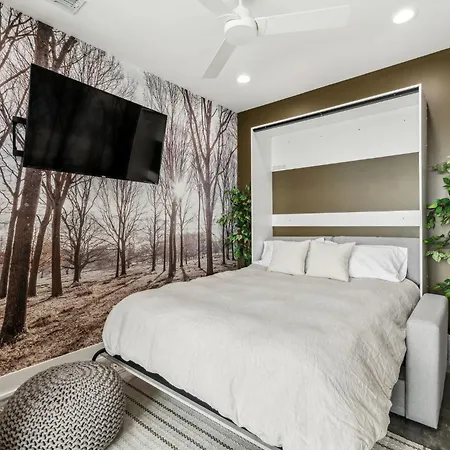 Apartment The Treehouse Stylish West