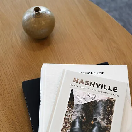 Apartment Skyline Nights Downtown Nash W/ Views, Pool, Gym *