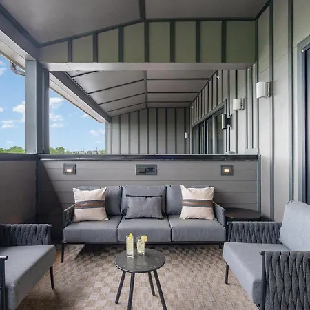 Trillium-3 Unit Combo-private Decks-near Broadway Nashville