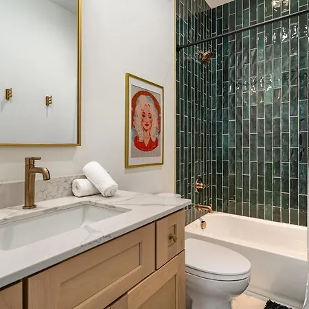 Holiday home Half Notes - Hot Tub & Grill - Mins To Broadway *
