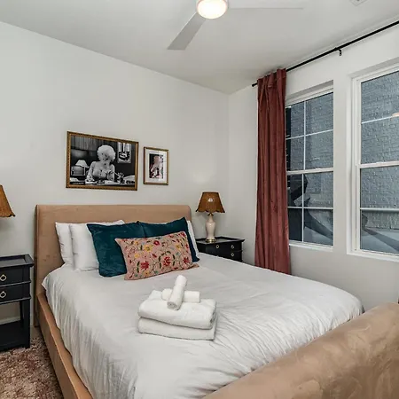 Half Notes - Hot Tub & Grill - Mins To Broadway Holiday home Nashville