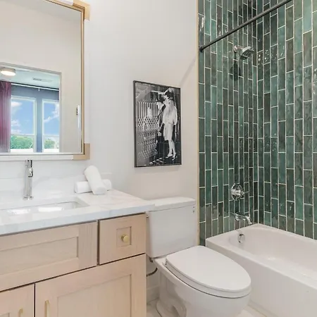 Half Notes - Hot Tub & Grill - Mins To Broadway Holiday home *