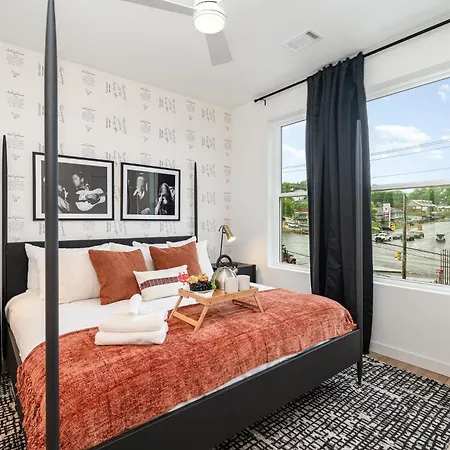 Quadra-4 Unit Combo-rooftop Decks-mins To Broadway Nashville