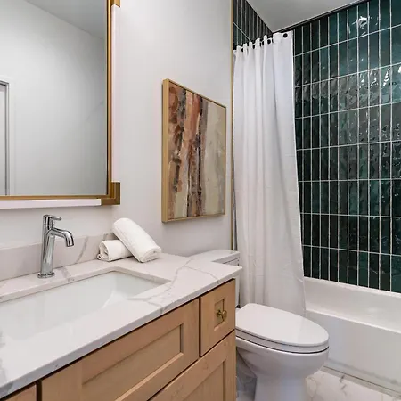 Huckleberry Outlaw-2 Units-hot Tub-near Broadway * Nashville