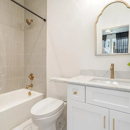 Holiday home Huckleberry Outlaw-2 Units-hot Tub-near Broadway