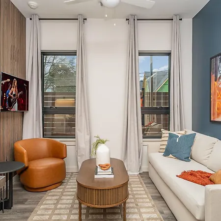 Acoustic Anthem-2 Units-pool & Gym-in Music Row *