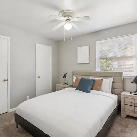 Apartment Jamestown B4 I Comfy 2 Bed 1 Bath