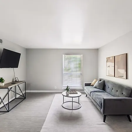 Jamestown B4 I Comfy 2 Bed 1 Bath Apartment