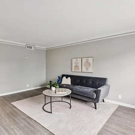 Jamestown D2 I Comfy 2 Bed 1 Bath Nashville