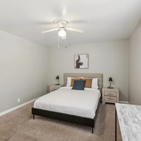 Jamestown B4 I Comfy 2 Bed 1 Bath * Nashville