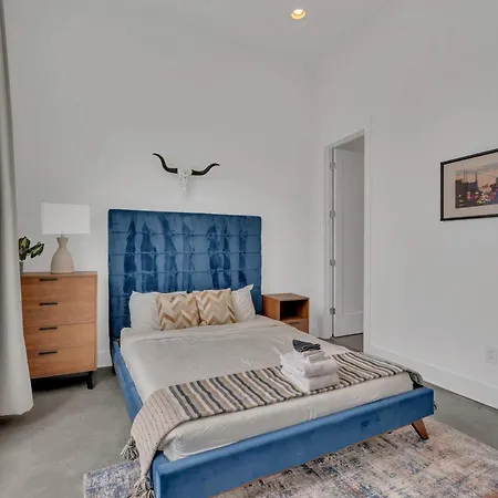 2 Lux Homes 2mi To Broadway Huge Rooftop Sleeps 24 * Nashville