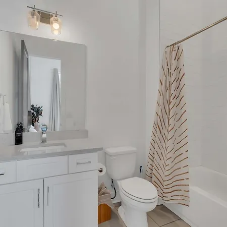 3 Lux Homes Huge Rooftop 2mi To Broadway Sleeps 36 *