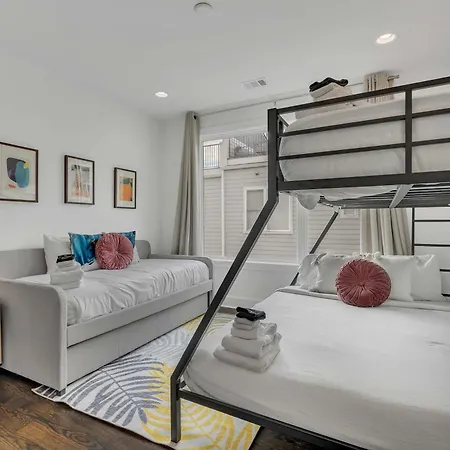 2 Lux Homes Huge Rooftop 2mi To Dt Sleeps 24 Holiday home *