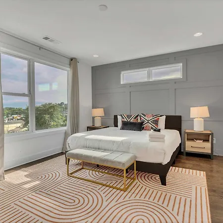 2 Lux Homes Huge Rooftop 2mi To Dt Sleeps 24 Holiday home
