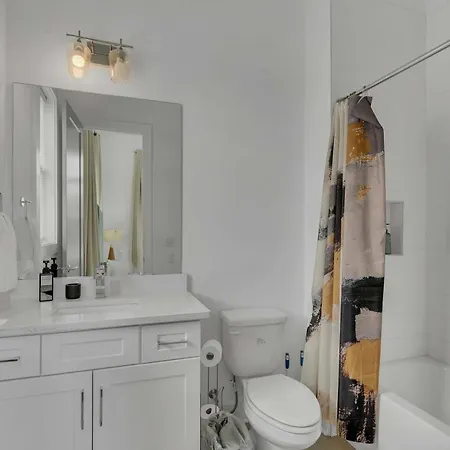 Holiday home 2 Lux Homes Huge Rooftop 2mi To Dt Sleeps 24 *