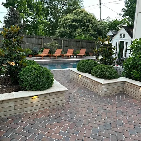 Holiday home Stylish Renovated Craftsman With Pool And Garden Escape