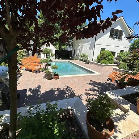 Stylish Renovated Craftsman With Pool And Garden Escape * Nashville