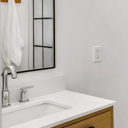 Apartment The Woodland Carriage House By Local Nashville