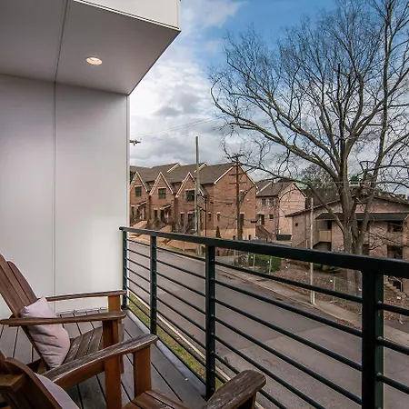 The West End Wonder By Local Holiday home Nashville