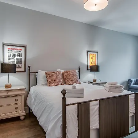 The West End Wonder By Local Nashville