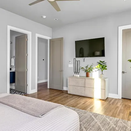 Holiday home The Onyx Edge By Local Nashville