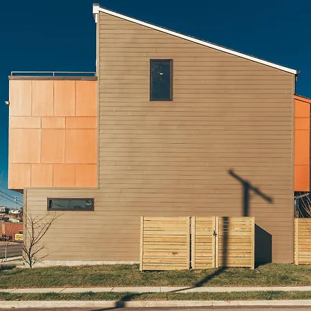 The Horizon Haven By Local Holiday home