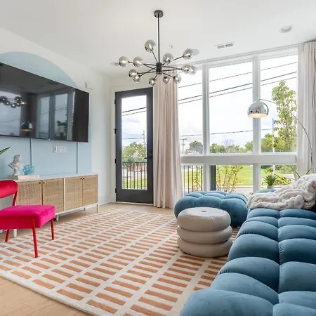 The Grand Nash Life By Local Apartment *