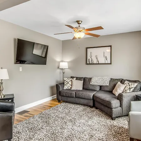 Holiday home The George On Jones By Local Nashville