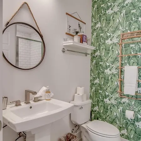 Holiday home Aloha By Local Nashville