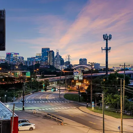 Luxe Trio Sleeps 21 And Rooftop Access
