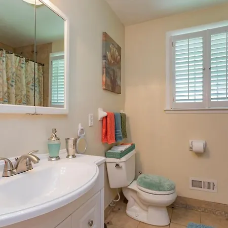 The Place Between The Lakes 4 Bedrooms 4 Beds Nashville