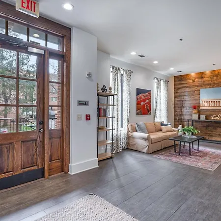 Holiday home Lofts At 30th - Country Heart - 6 Mins To Broadway *