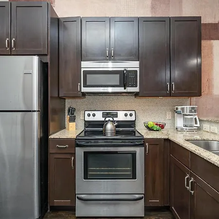 Lofts At 30th - Country Heart - 6 Mins To Broadway Holiday home Nashville