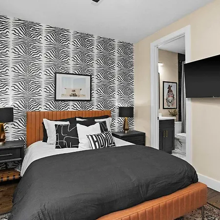 Holiday home Luxury - Fire Table Balcony & Views Nashville