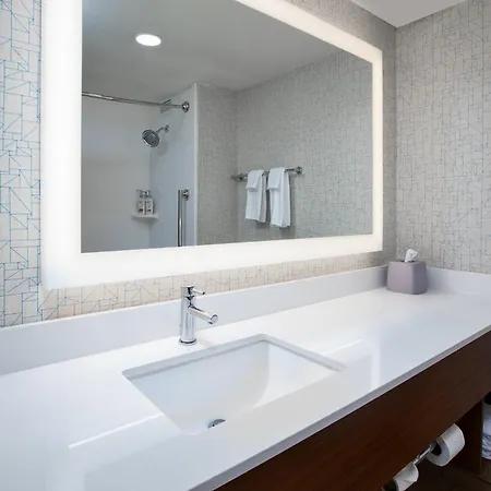 Express Nashville-downtown - Broadway By Ihg Hotel Nashville