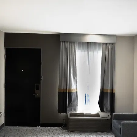 Super 8 By Wyndham Antioch/nashville South East Hotel 2*