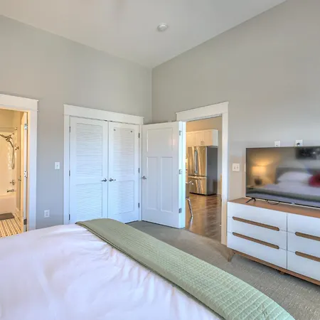 Boutique One Bedroom In Dynamic 12 South 202 Holiday home Nashville