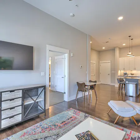 Boutique One Bedroom In Dynamic 12 South 202 Holiday home