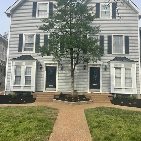 Luxury Townhouse On Music Row - Downtown Holiday home Nashville