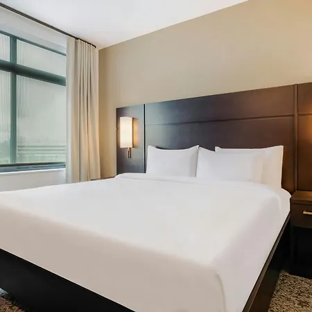 By Marriott Metro Center Hotel 3*