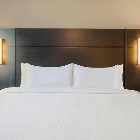 By Marriott Metro Center Hotel Nashville