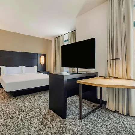 Hotel By Marriott Metro Center Nashville
