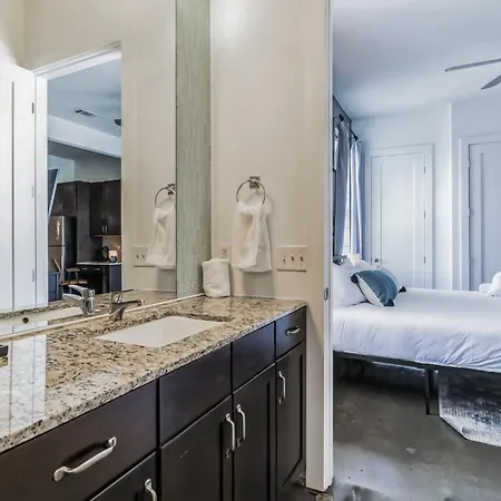 1 Bdr Loft Close To Vanderbilt Hospital Holiday home Nashville