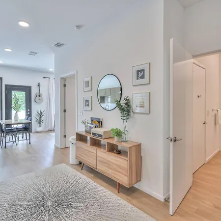 Apartment Amazing Downtown W Pool And Free Parking Nashville